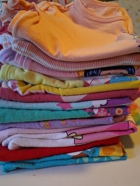 SUMMER SALE LOT (15)Girls Tops, The Children's Place,Epic Threads, And Carters
